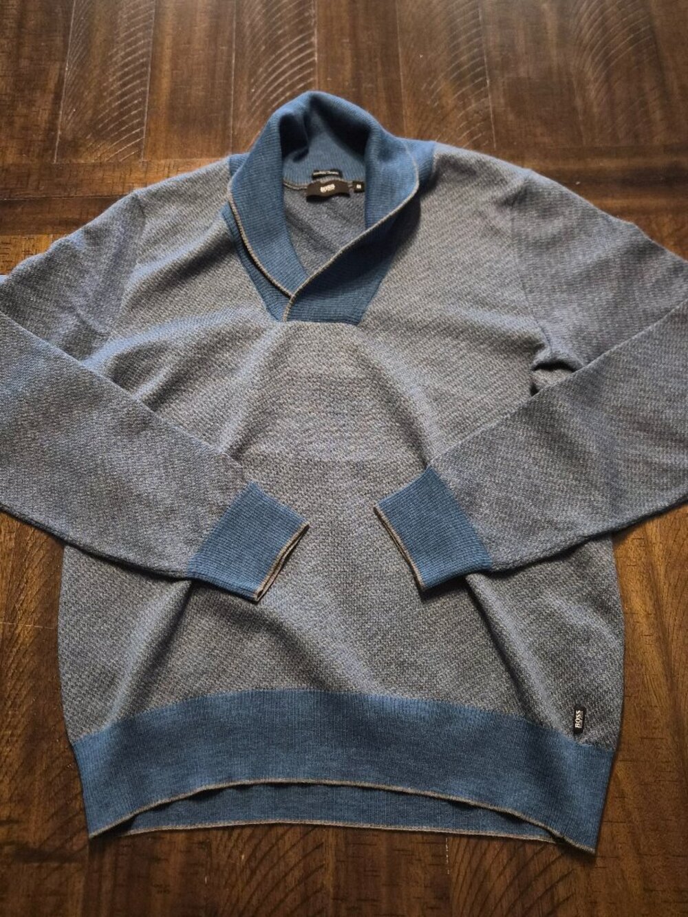 Hugo Boss Extra Fine Merino Wool Shawl Neck Sweater Men’s Size M Slim Fit G513